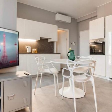 Domus Pyrus Apartments Перо Екстериор снимка