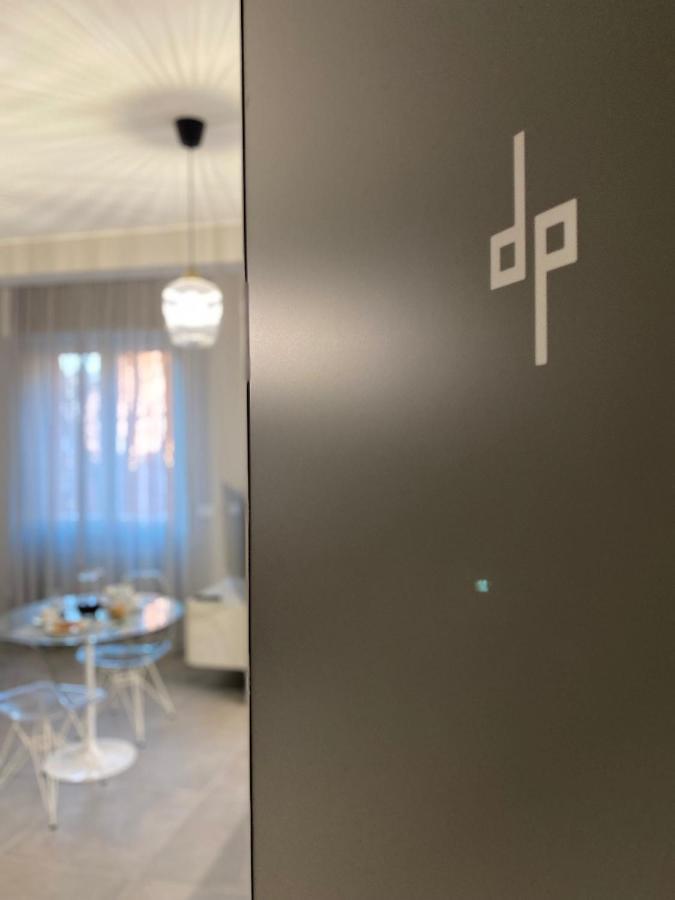 Domus Pyrus Apartments Перо Екстериор снимка