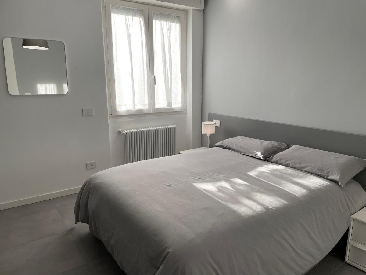 Domus Pyrus Apartments Перо Екстериор снимка