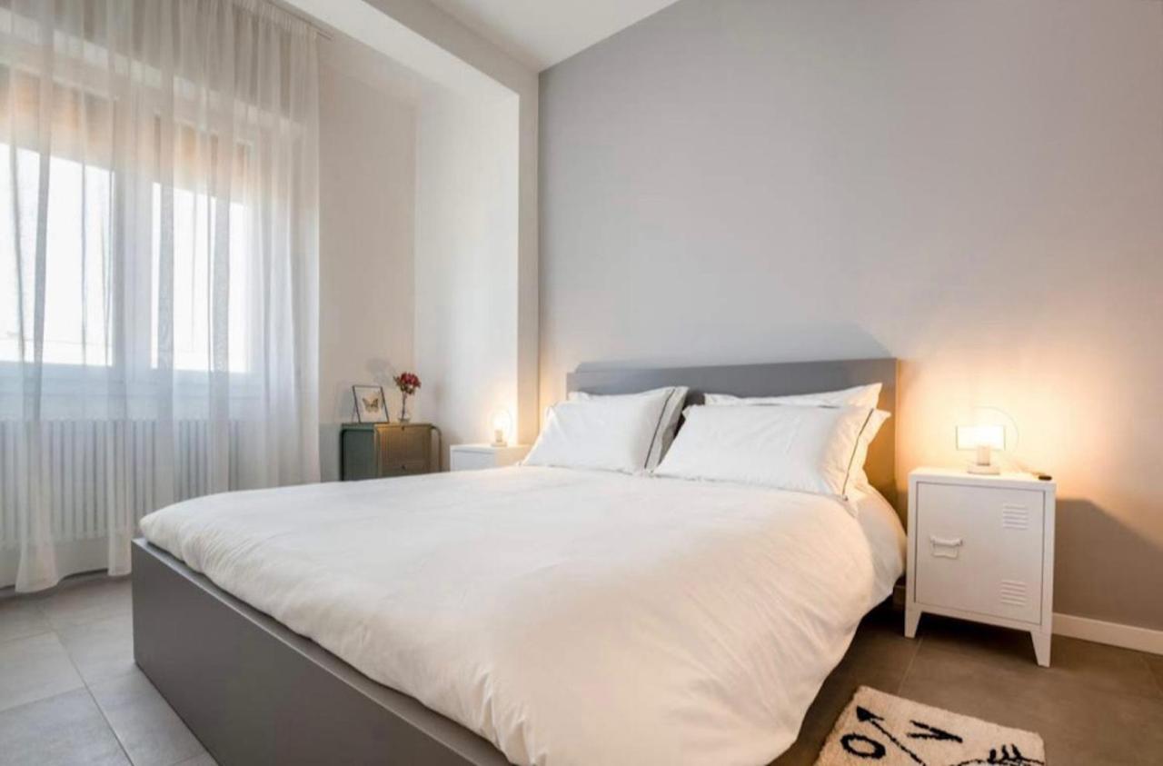 Domus Pyrus Apartments Перо Екстериор снимка