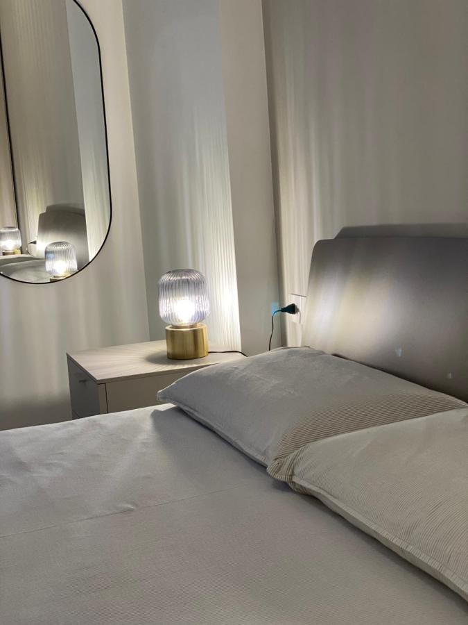 Domus Pyrus Apartments Перо Екстериор снимка