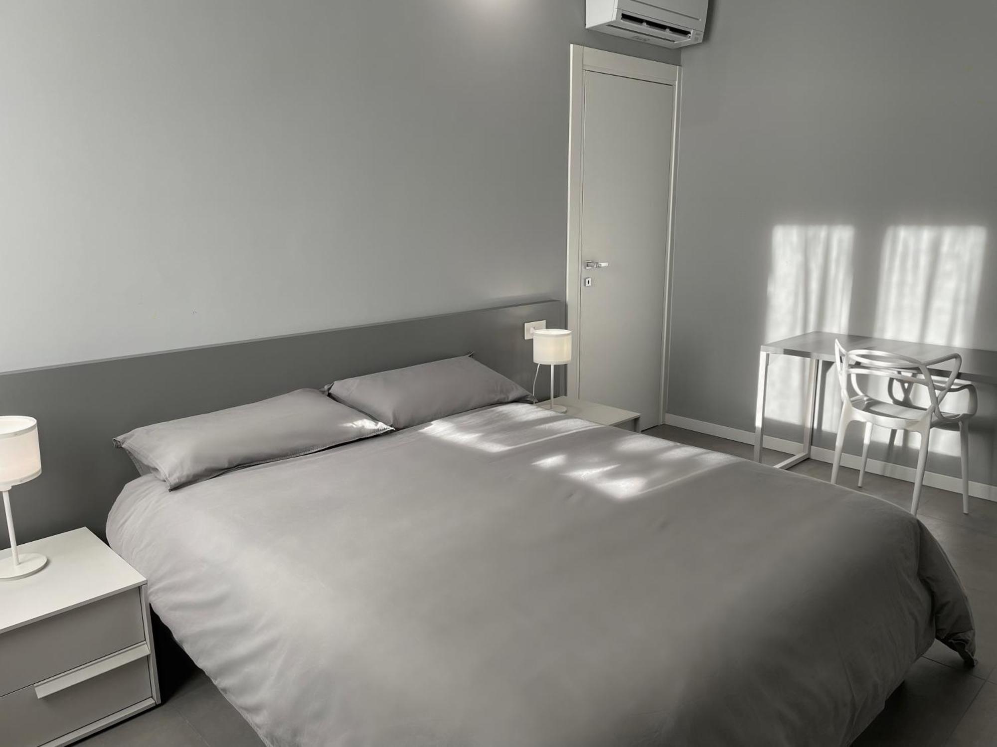 Domus Pyrus Apartments Перо Екстериор снимка